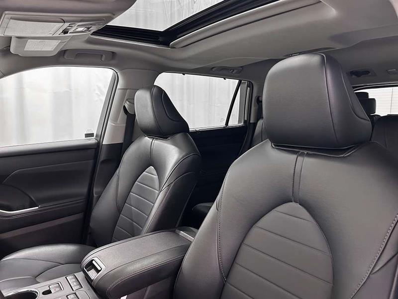 toyota Highlander 2022 - 21
