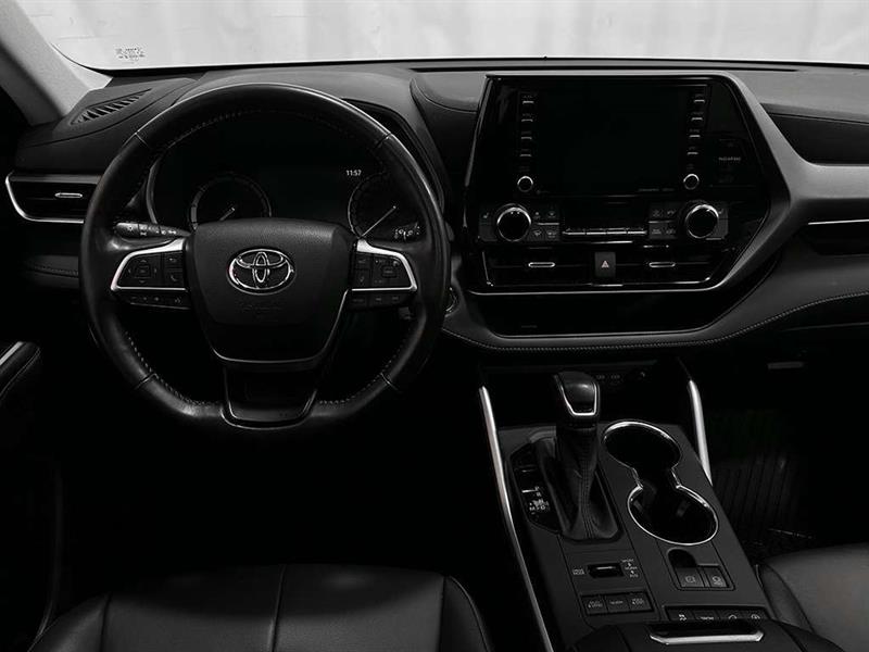 toyota Highlander 2022 - 25