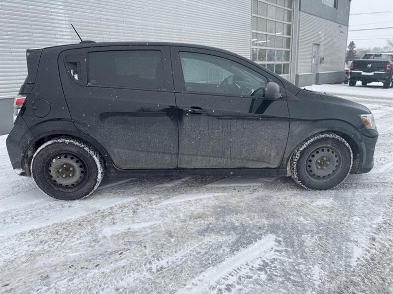 chevrolet Sonic 2017 - 2