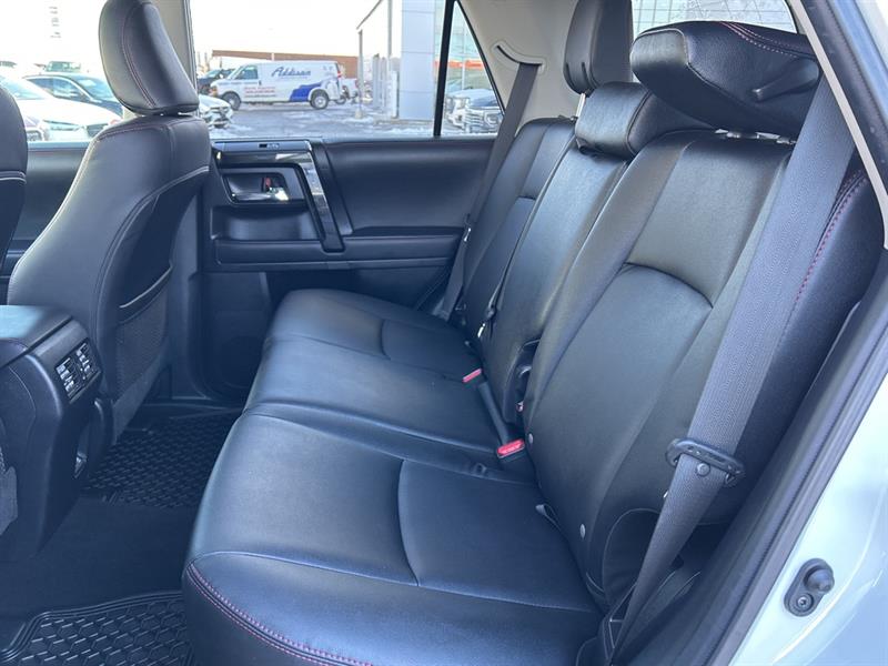 toyota 4Runner 2022 - 18