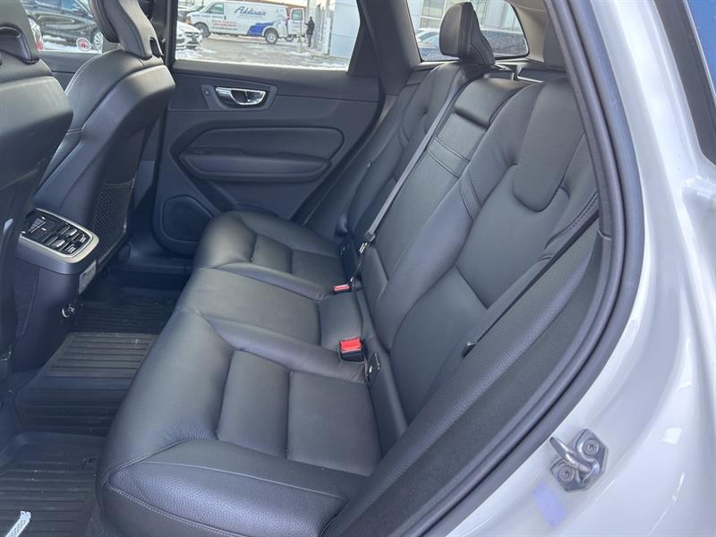 volvo XC60 2019 - 17