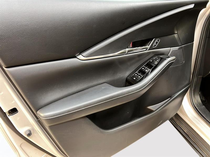 mazda CX-30 2023 - 24