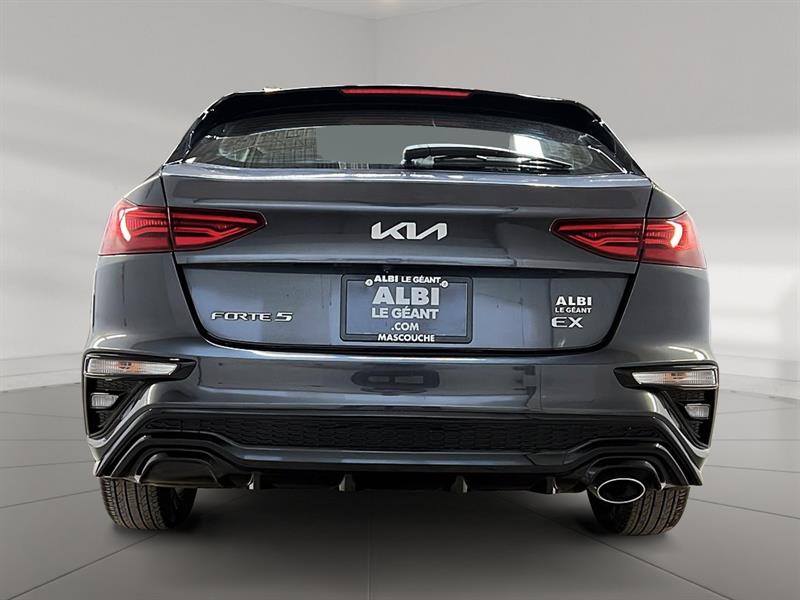 kia Forte5 2022 - 5