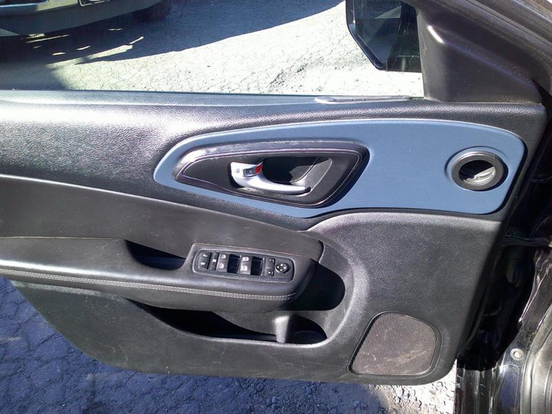 chrysler 200 2015 - 9