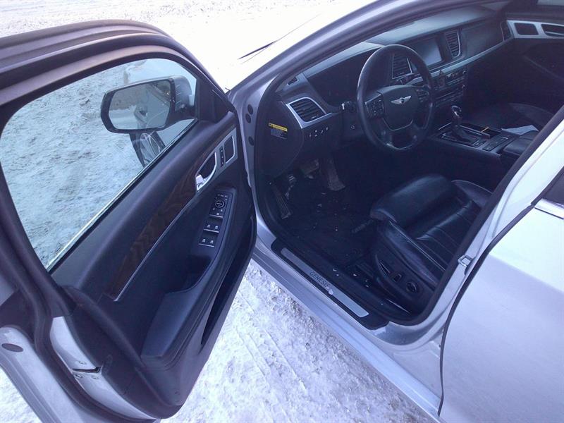 genesis G80 2015 - 13