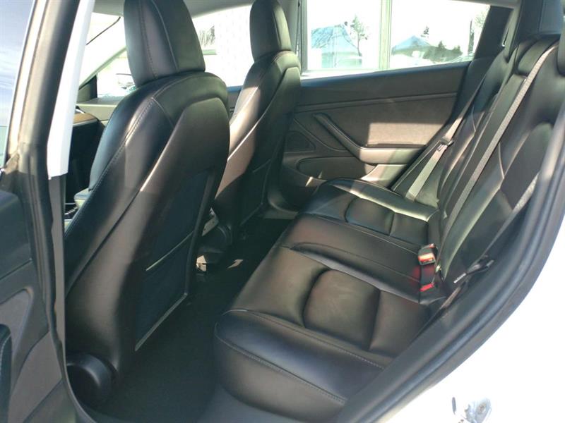 tesla Model 3 2019 - 11