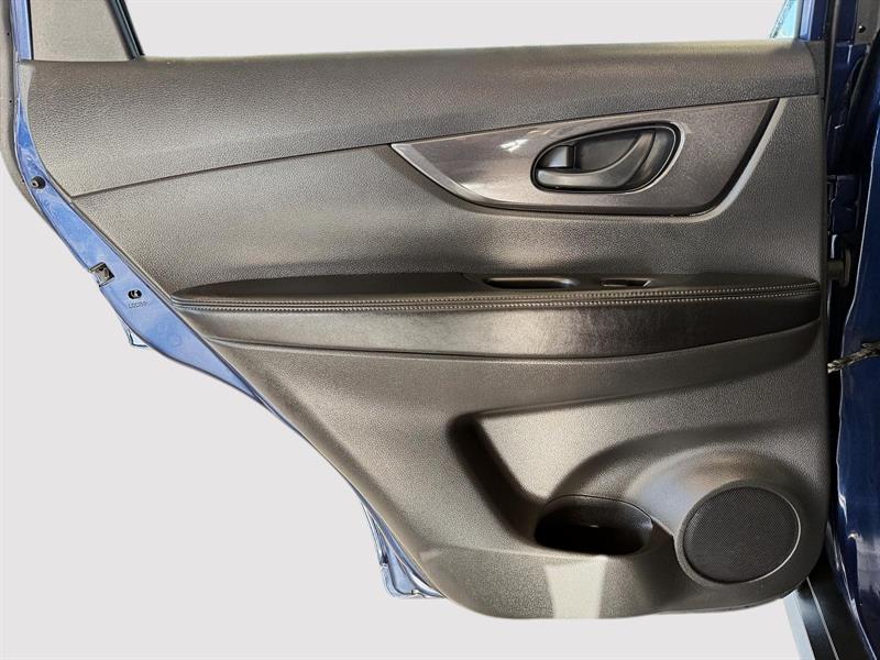 nissan Rogue 2019 - 16