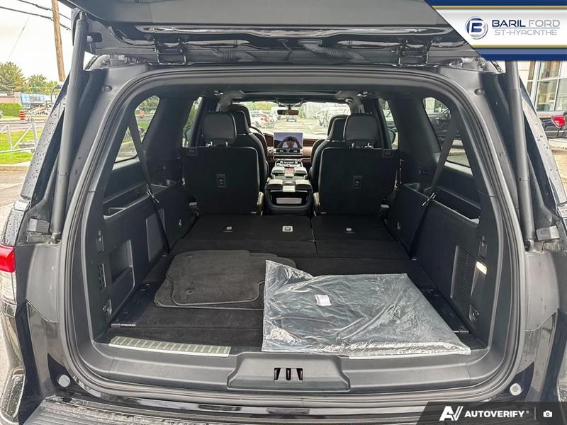 lincoln Navigator 2023 - 9