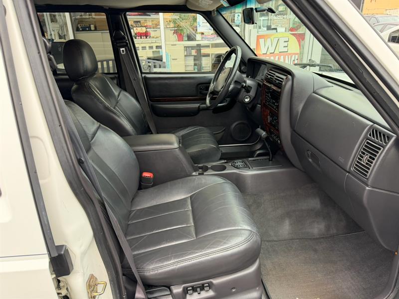 jeep Cherokee 2000 - 11