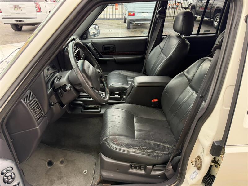 jeep Cherokee 2000 - 17