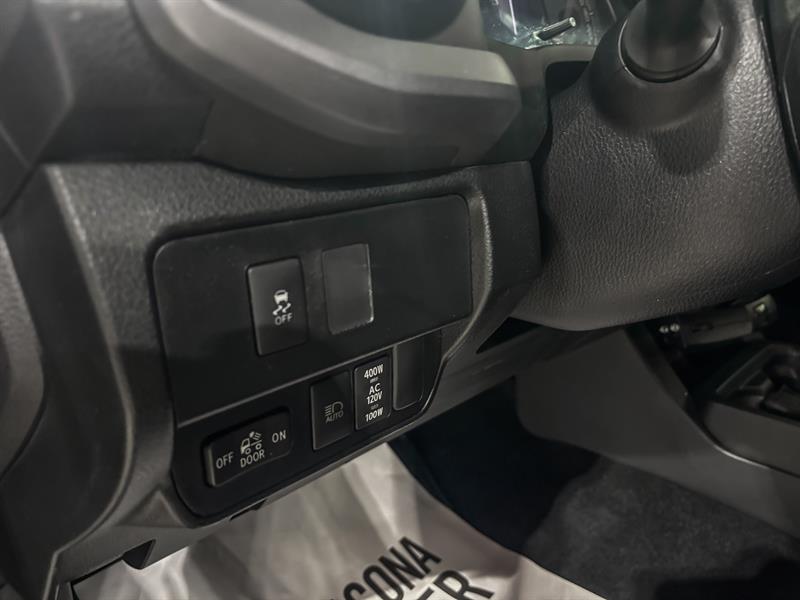 toyota Tacoma 2021 - 12