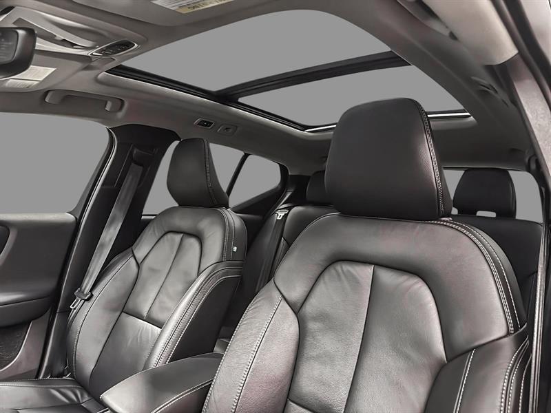 volvo XC40 2022 - 10