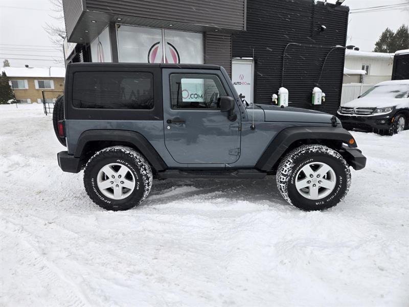 2015 Jeep Wrangler - Image 9