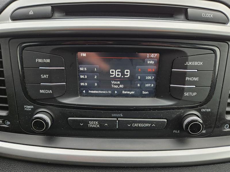 2018 Kia Sorento - Image 22