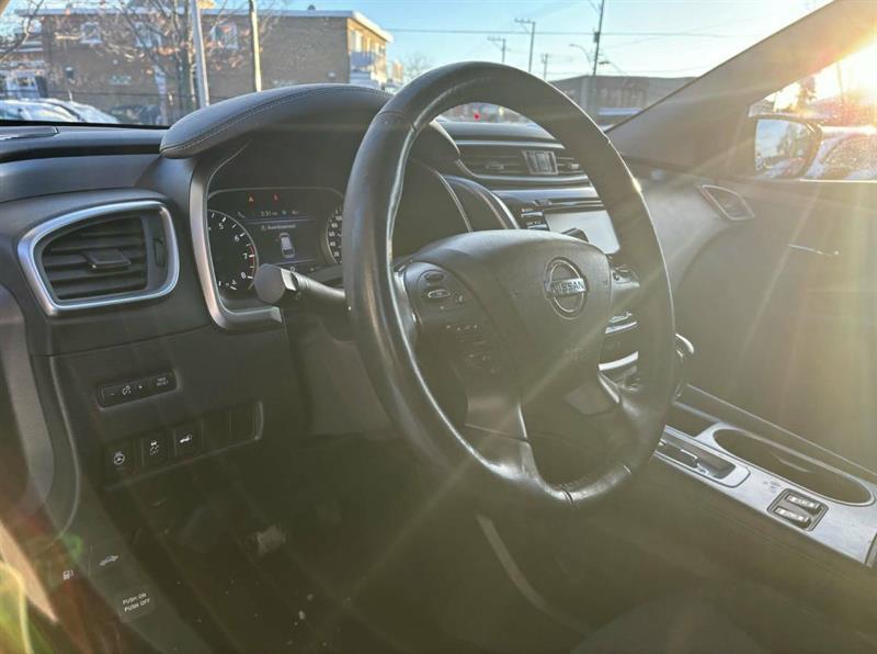 2019 Nissan Murano - Image 16