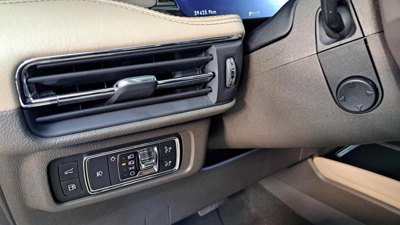 lincoln Corsair 2022 - 10