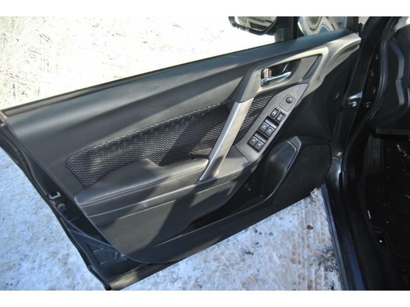 2017 Subaru Forester - Image 12