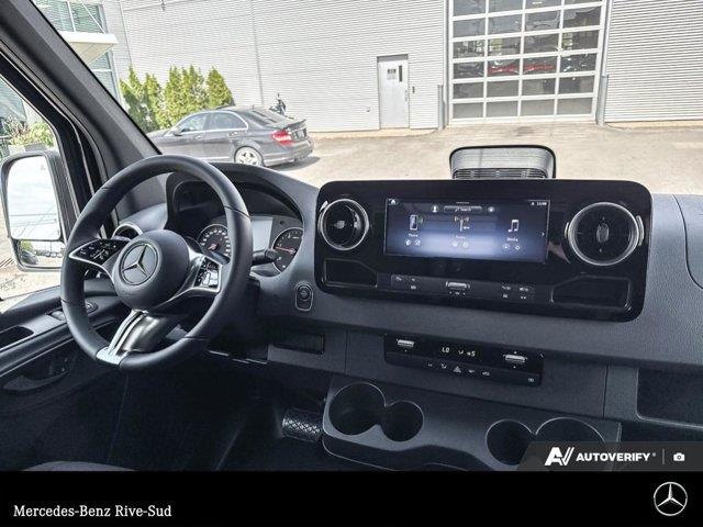 Mercedes-Benz Sprinter Cargo Van 10