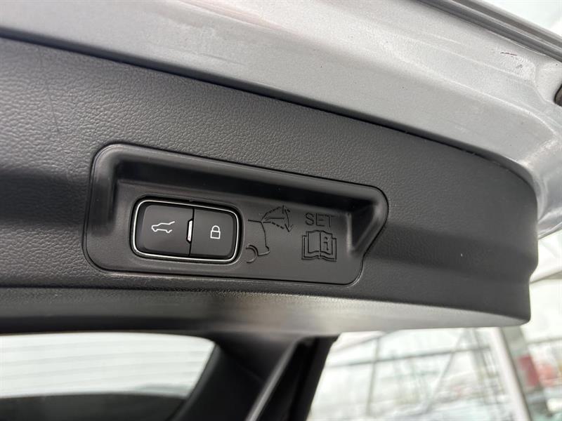 ford Explorer 2022 - 17