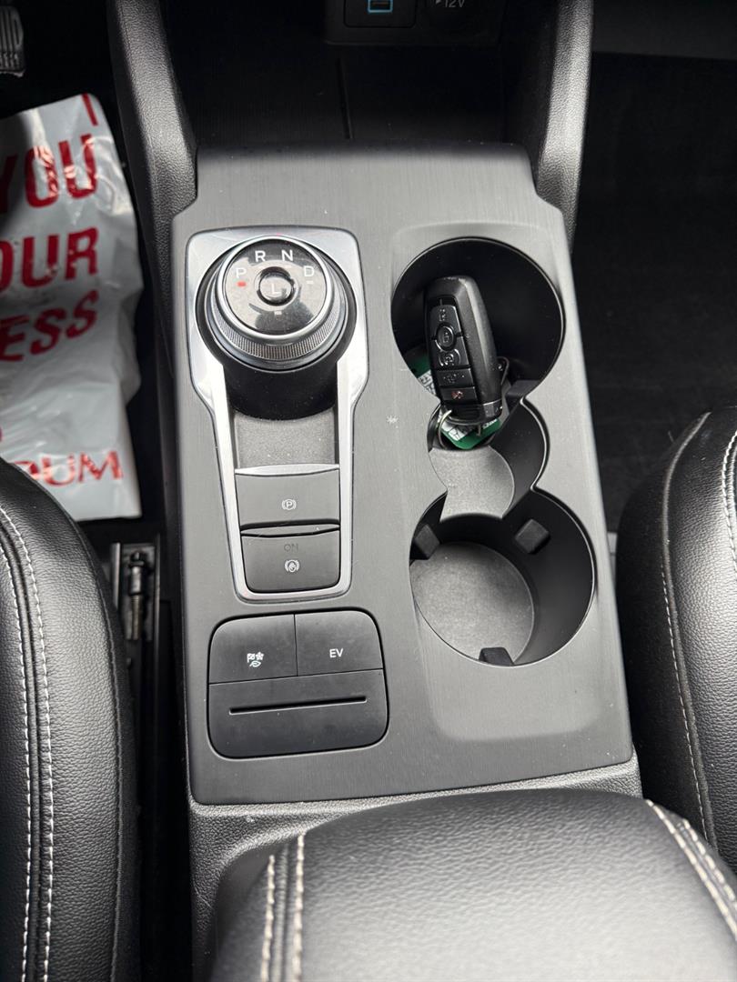 ford Escape 2022 - 11