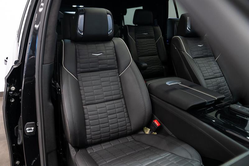 Cadillac Escalade 14