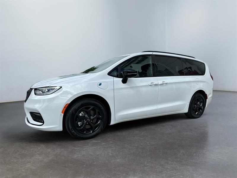 chrysler Pacifica Hybrid 2024 - 2