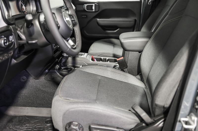 jeep Gladiator 2025 - 14