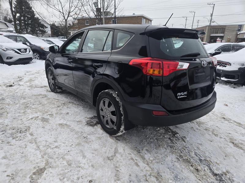 2015 Toyota RAV4 - Image 5