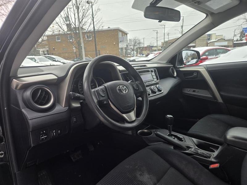 2015 Toyota RAV4 - Image 14