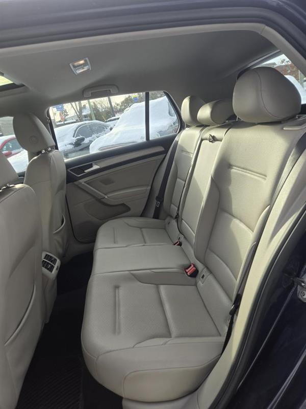 2016 Volkswagen Golf - Image 13