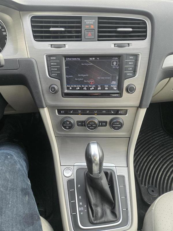 2016 Volkswagen Golf - Image 20