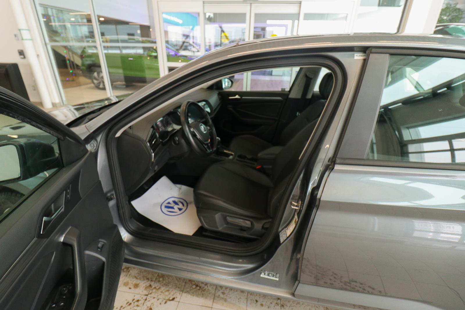 volkswagen Jetta 2019 - 9