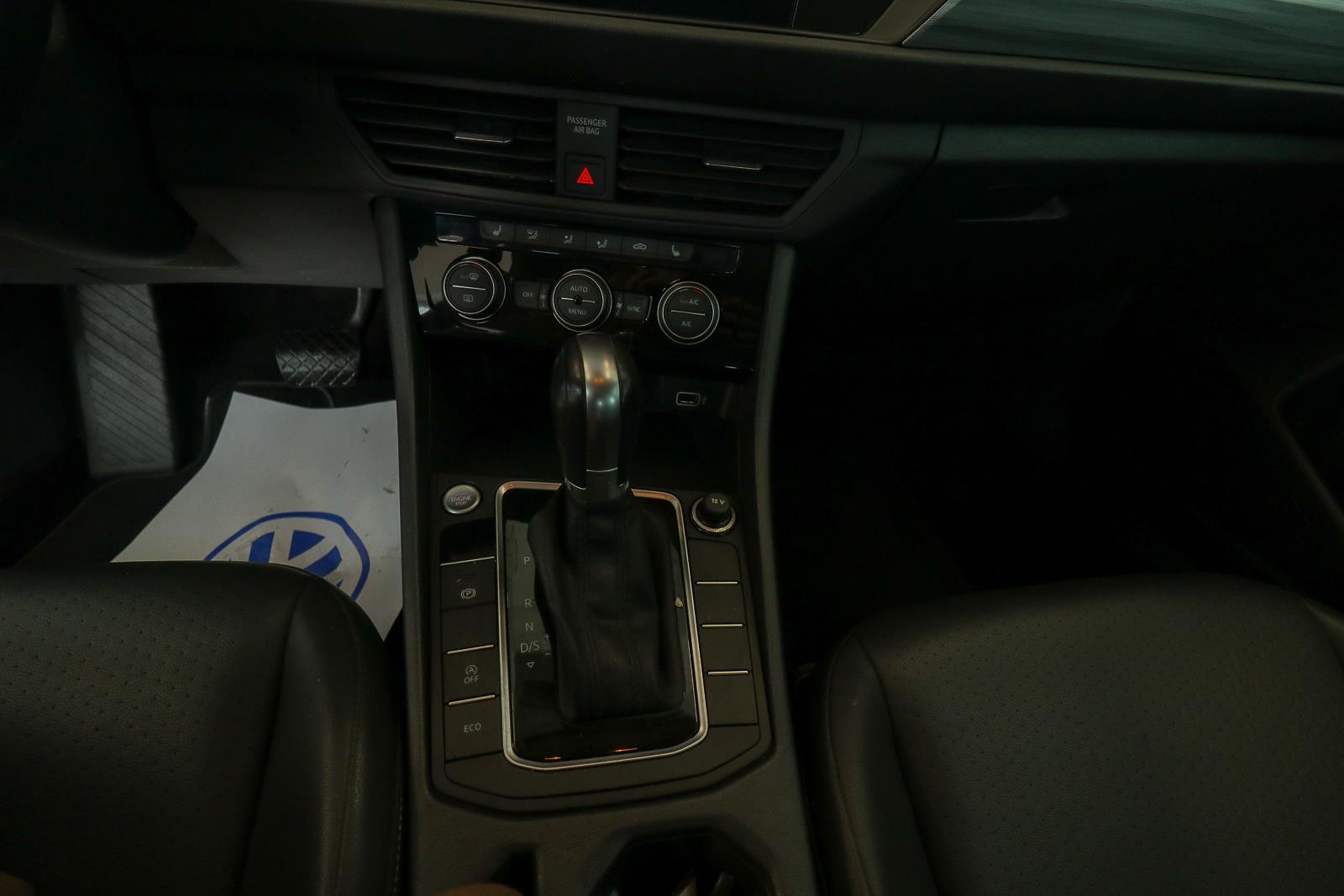volkswagen Jetta 2019 - 14