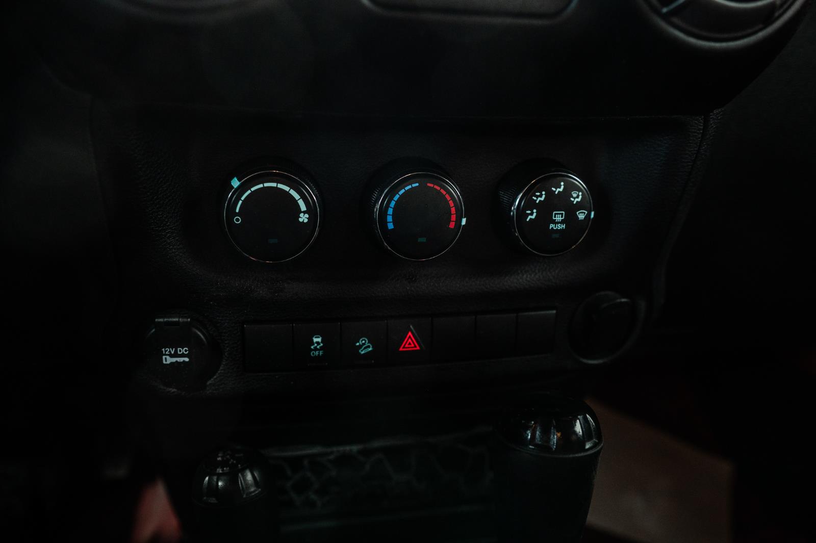 jeep Wrangler 2017 - 24
