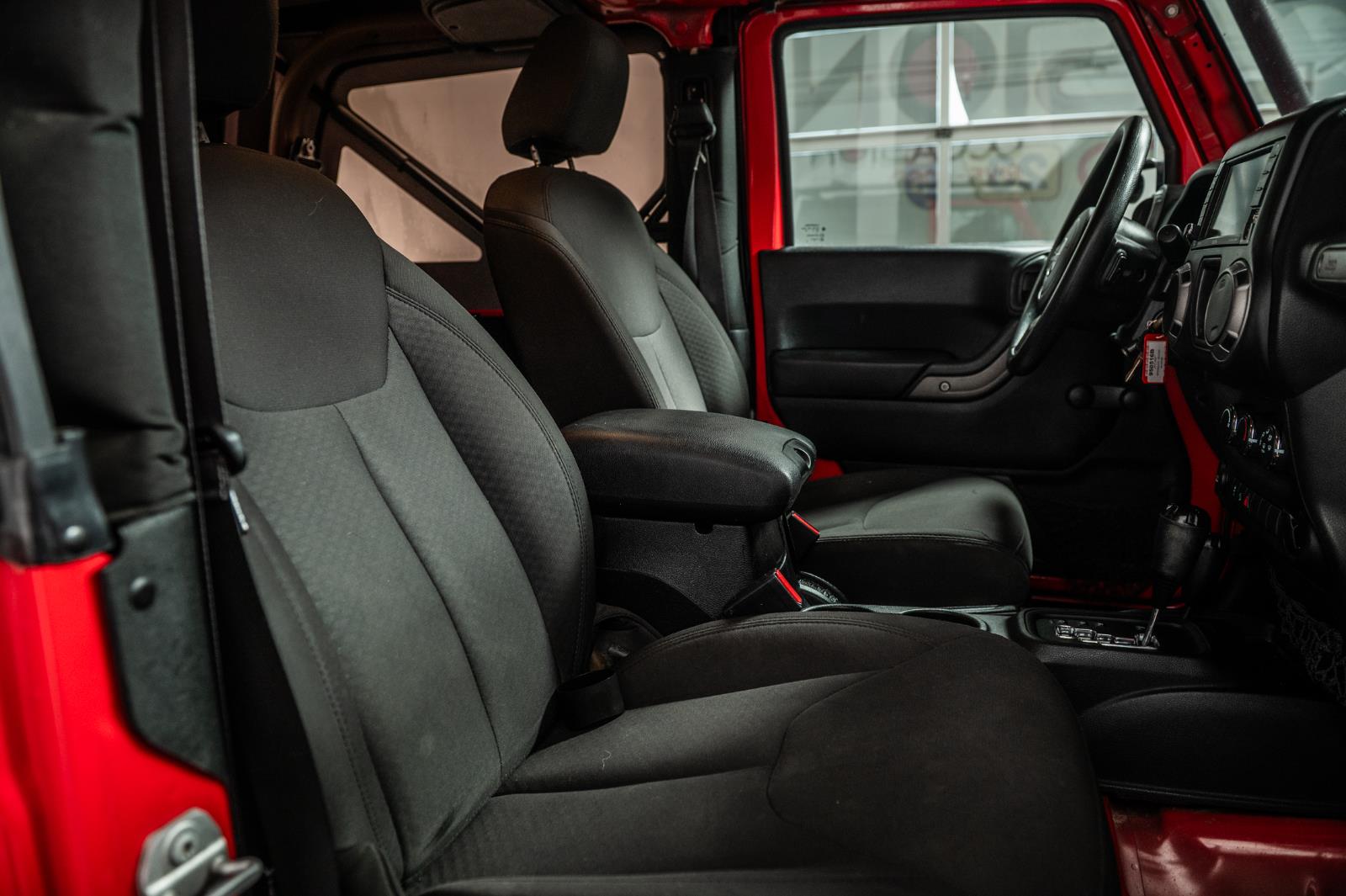 jeep Wrangler 2017 - 29