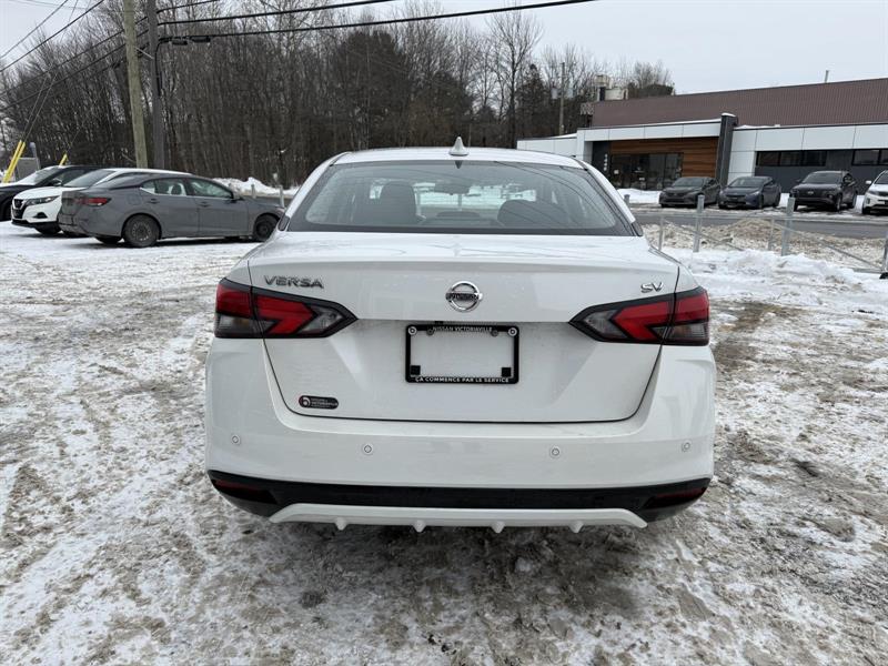 nissan Versa 2022 - 7