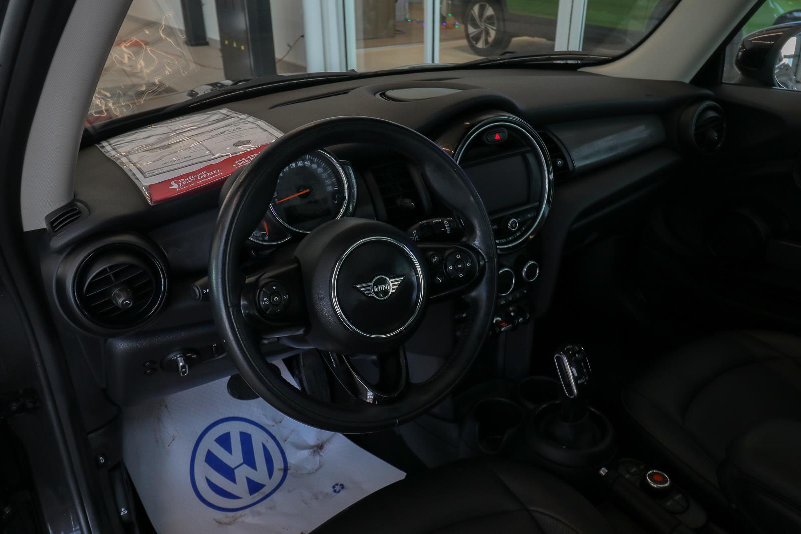 mini 3 Door 2021 - 10