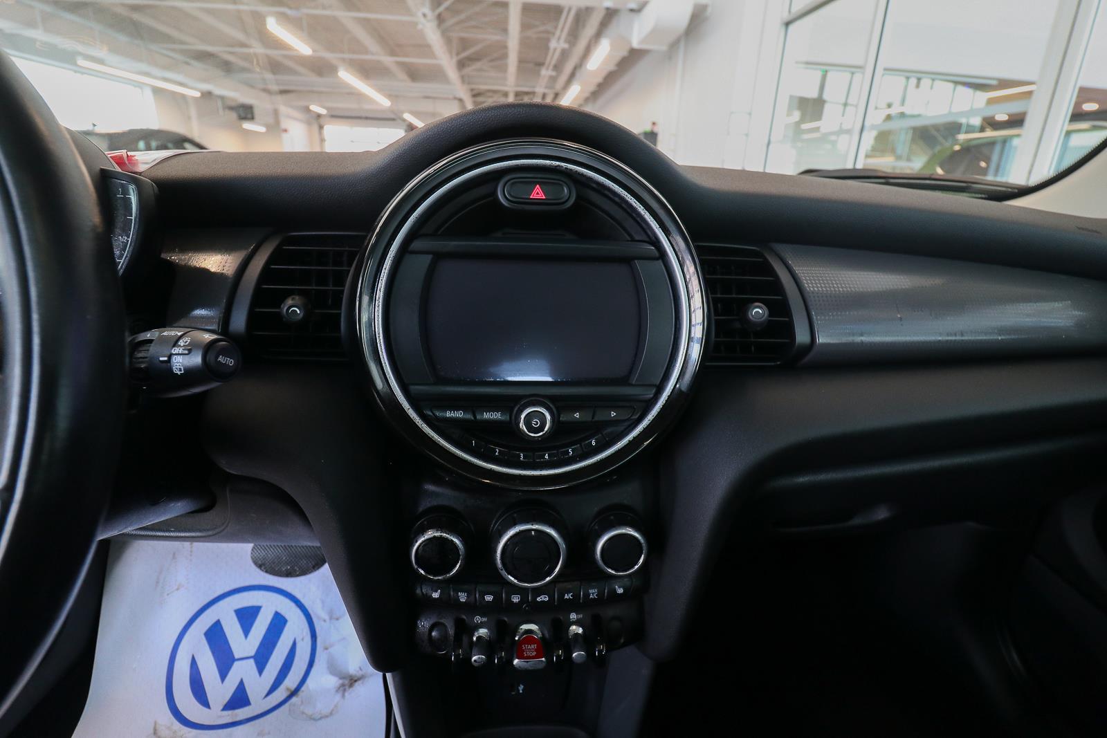 mini 3 Door 2021 - 14