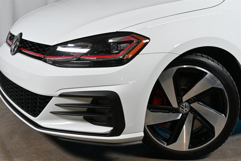 2018 Volkswagen Golf - Image 2