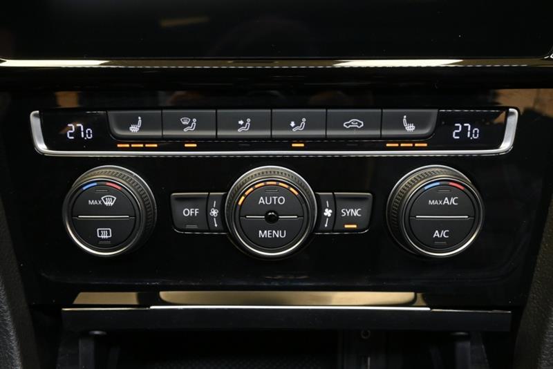 2018 Volkswagen Golf - Image 29