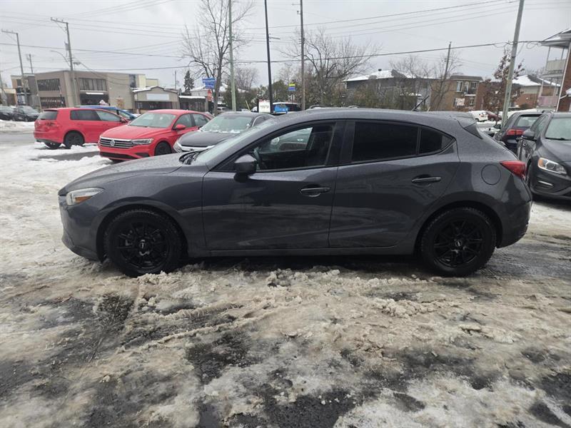 2017 Mazda Mazda3 - Image 4