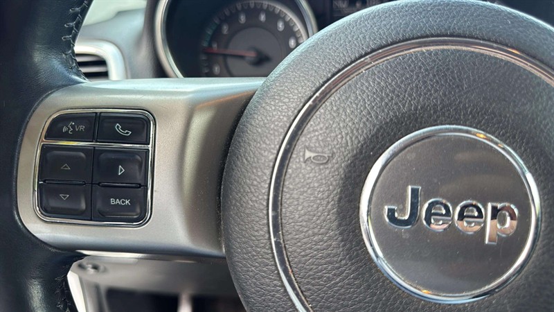jeep Grand Cherokee 2013 - 12