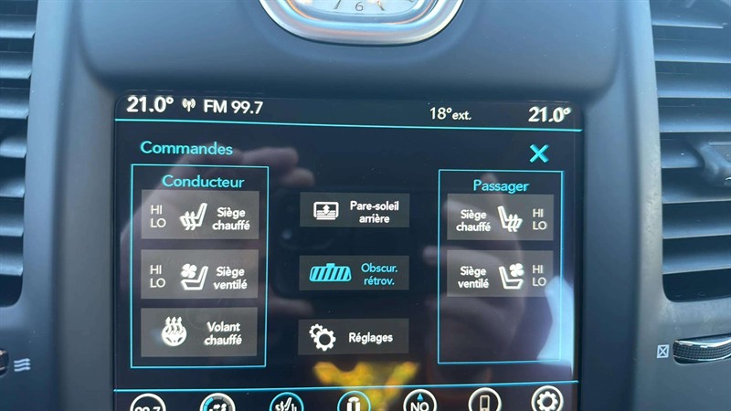 chrysler 300 2023 - 14