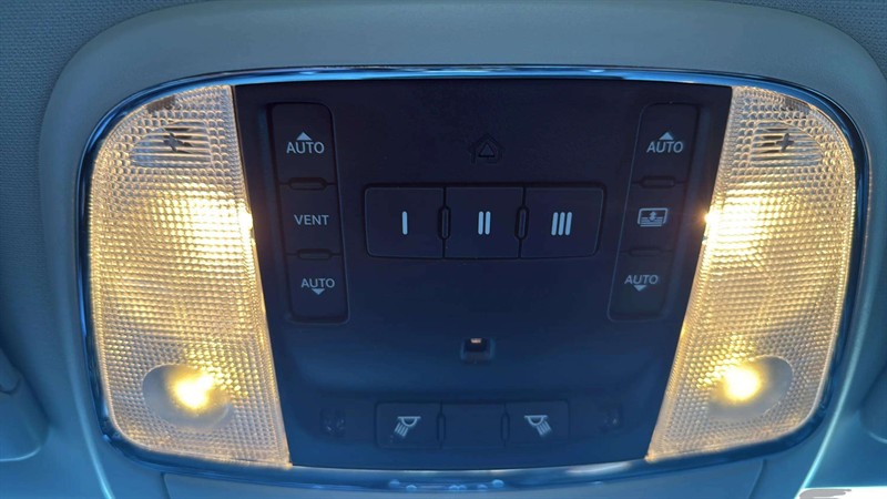 chrysler 300 2023 - 22