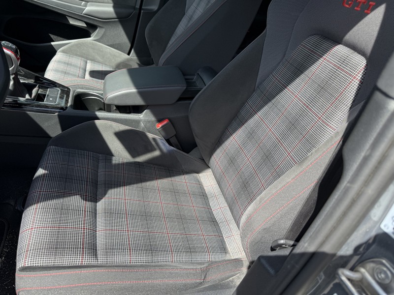 volkswagen Golf GTI 2023 - 20