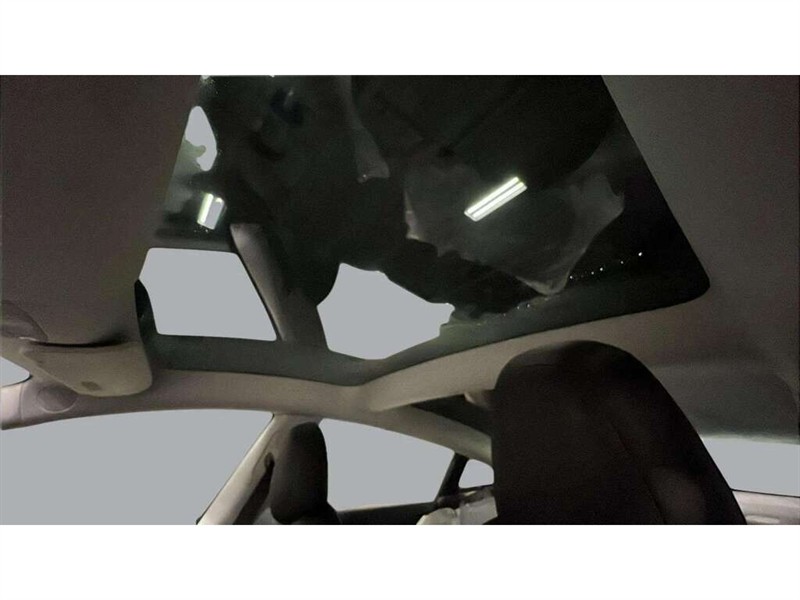 tesla Model 3 2021 - 11