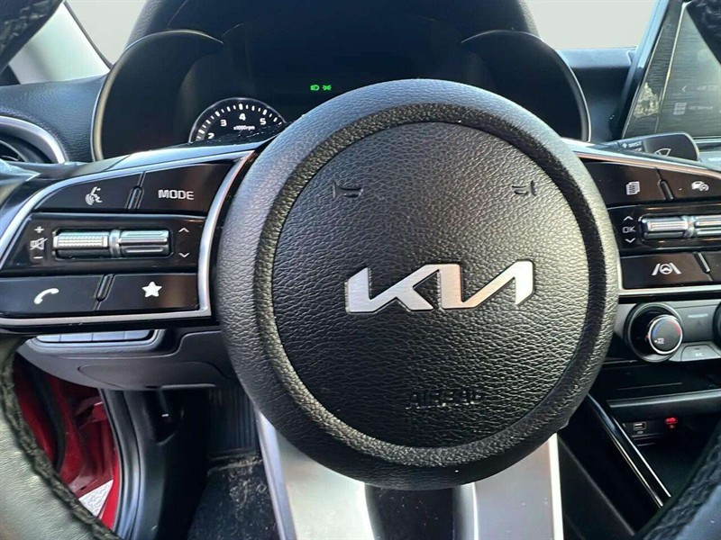 kia Forte 2022 - 12