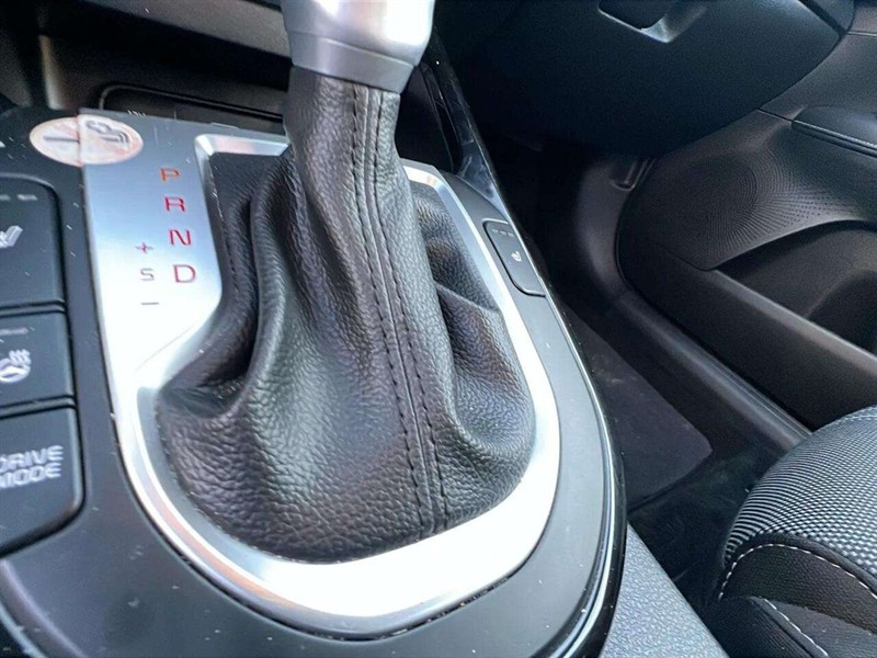 kia Forte 2022 - 17