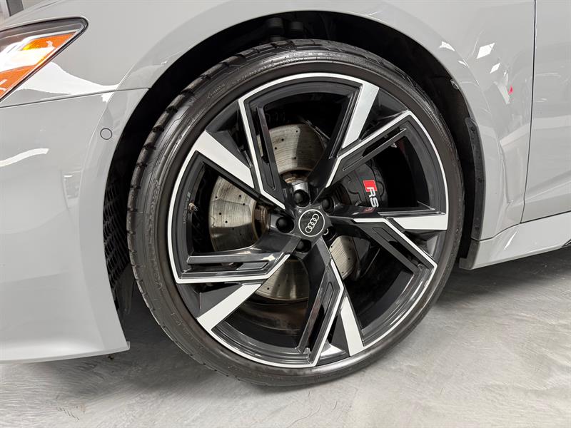 audi RS 6 Avant 2023 - 12