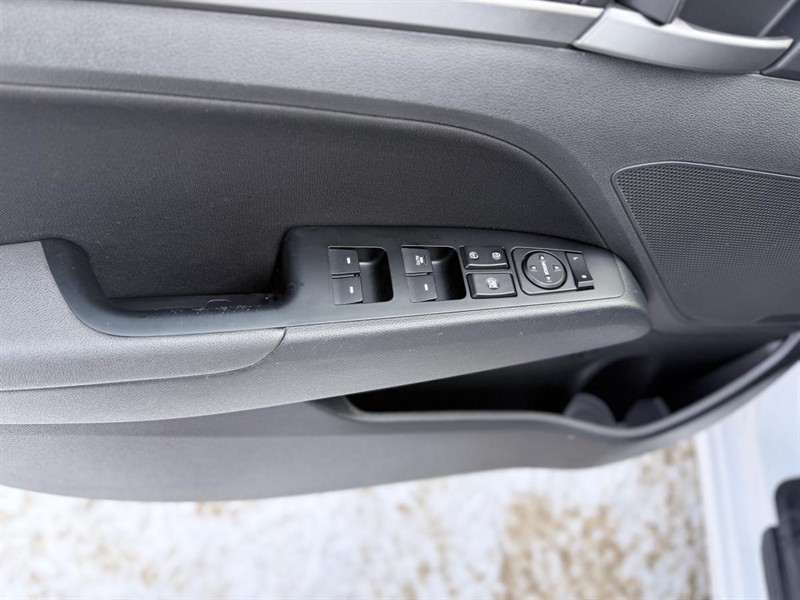 hyundai Elantra 2017 - 18